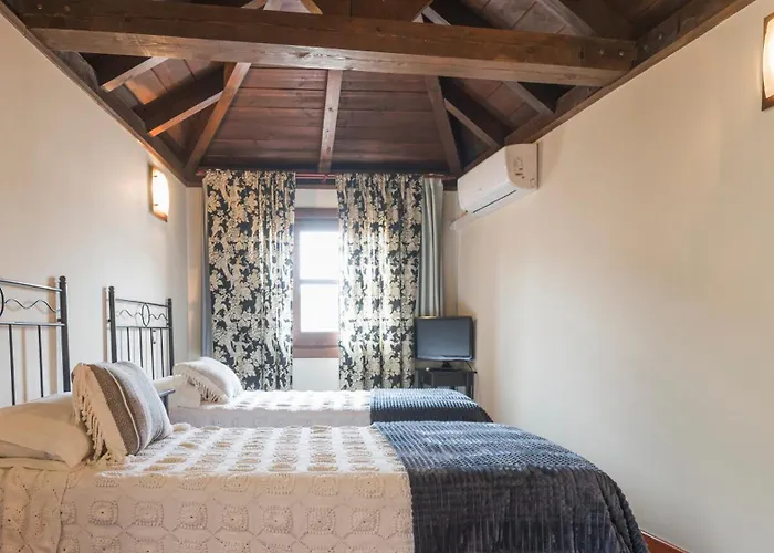 Teresitas Junto A La Catedral